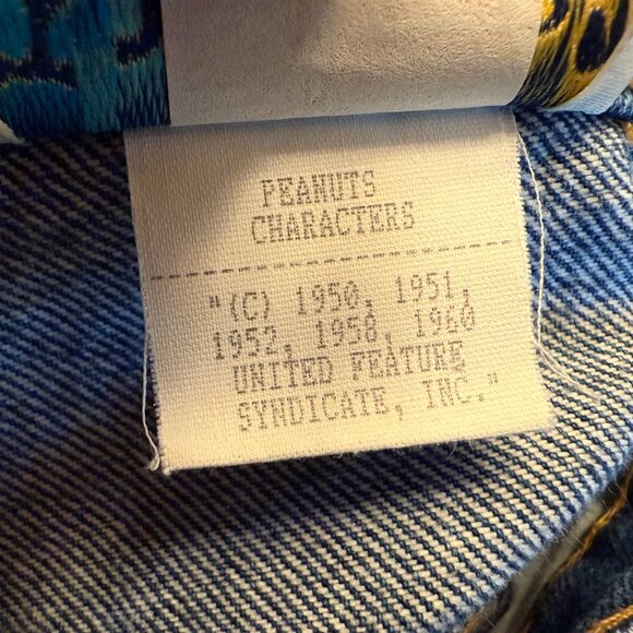 Too Cute Charlie Brown and Snoopy Baseball Denim Jeans Size Medium - Picture 10 of 10